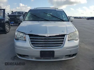 2010 Chrysler Town & Country Touring with VIN 2A4RR5DXXAR137658, listed as a Copart auction lot 72443994 with 101,934 mi miles and Salvage Title. Bid and sale history available at DreamBid. Image 5.