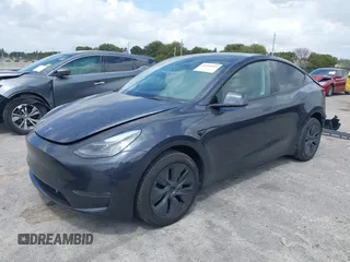 2024 Tesla Model Y Long Range with VIN 7SAYGDEE2RA318579, listed as a IAAI auction lot 41911015 with 9,277 mi miles. Bid and sale history available at carsss.com. Image 17.