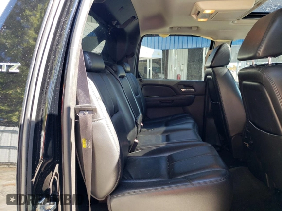 2007 Chevrolet Avalanche LT w/3LT with VIN 3GNFK12307G166470, listed as a Copart auction lot 70095914 with 216,974 mi miles and Salvage Title. Bid and sale history available at carsss.com. Image 10.