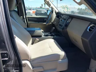 2011 Ford Expedition Max XLT с VIN 1FMJK1H59BEF46592, выставлен на аукционе IAAI как лот 42713612 с пробегом 153 832 миль миль и . История ставок и продаж доступна на DreamBid. Изображение 5.