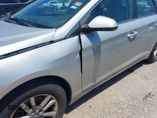 2017 Hyundai Sonata 2.4L with VIN 5NPE24AF2HH443209, listed as a IAAI auction lot 42190884 with 174,678 mi miles and . Bid and sale history available at carsss.com. Image 19.