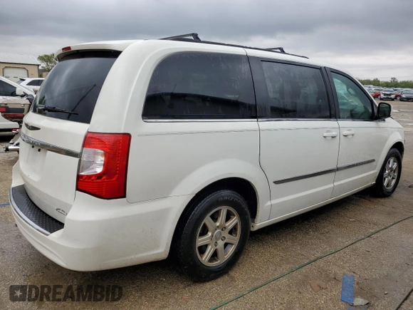 2012 Chrysler Town & Country Touring z VIN 2C4RC1BG3CR330482, wystawiony jako Copart lot #55106075 z przebiegiem 210 054 mil mil oraz Szkoda całkowita • Salvage title. Historia ofert i sprzedaży dostępna na DreamBid. Obrazek 3.