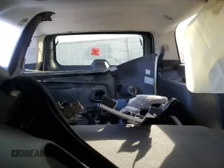 2014 Chevrolet Tahoe Commercial z VIN 1GNLC2E06ER212372, wystawiony jako Copart lot #82332554 z przebiegiem Nie podano mil oraz Szkoda całkowita • Salvage title. Historia ofert i sprzedaży dostępna na DreamBid. Obrazek 10.