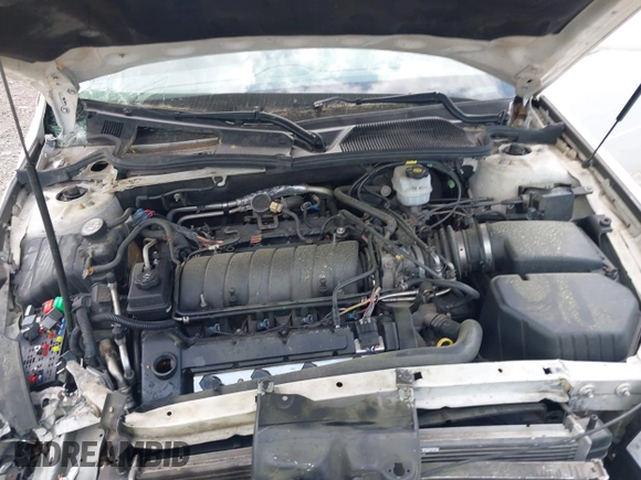 2004 Cadillac DeVille z VIN 1G6KD54YX4U181779, wystawiony jako IAAI lot #41951837 z przebiegiem Nie podano mil oraz . Historia ofert i sprzedaży dostępna na DreamBid. Obrazek 9.