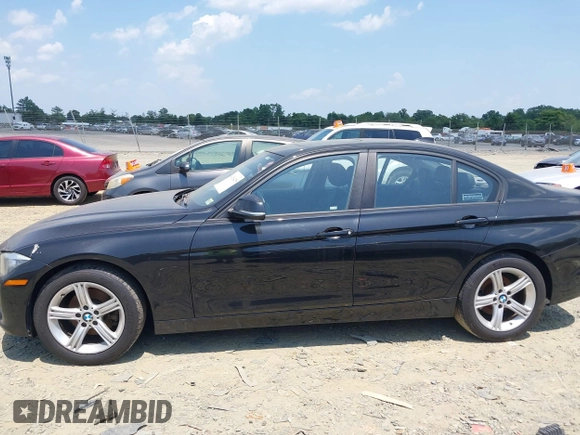 2014 BMW 3 Series 328i xDrive с VIN WBA3B5G58ENS07846, выставлен на аукционе IAAI как лот 42594298 с пробегом 172 617 миль миль и . История ставок и продаж доступна на DreamBid. Изображение 14.