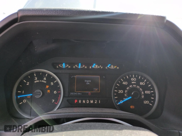 2015 Ford F-150 XLT z VIN 1FTEW1EF7FFC55578, wystawiony jako Copart lot #55685215 z przebiegiem 282 342 mil mil oraz Szkoda całkowita • Salvage title. Historia ofert i sprzedaży dostępna na DreamBid. Obrazek 9.