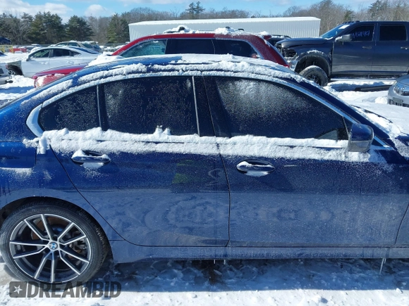 2019 BMW 3 Series 330i xDrive with VIN WBA5R7C59KAJ82495, listed as a IAAI auction lot 41597332 with 79,192 mi miles. Bid and sale history available at carsss.com. Image 14.
