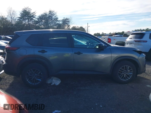 2024 Nissan Rogue S with VIN 5N1BT3AB0RC709195, listed as a IAAI auction lot 41743688 with 31,194 mi miles. Bid and sale history available at carsss.com. Image 13.