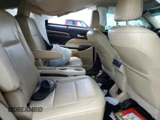 2017 Toyota Highlander Limited with VIN 5TDYZRFH5HS209110, listed as a Copart auction lot 57915415 with 129,555 mi miles and Salvage title. Bid and sale history available at DreamBid. Image 11.