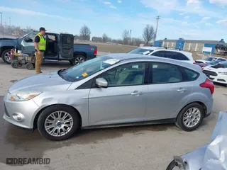 2012 Ford Focus SE with VIN 1FAHP3K27CL185977, listed as a IAAI auction lot 41674498 with 140,312 mi miles. Bid and sale history available at carsss.com. Image 15.