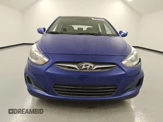 2014 Hyundai Accent GS z VIN KMHCT5AE0EU141822, wystawiony jako Copart lot #54233245 z przebiegiem 137 510 mil mil oraz Czysty tytuł • Clean title. Historia ofert i sprzedaży dostępna na DreamBid. Obrazek 5.