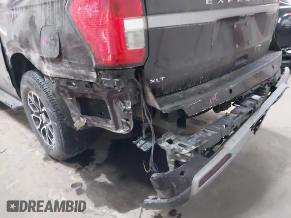 2024 Ford Expedition Max XLT with VIN 1FMJK1H86REA36110, listed as a IAAI auction lot 41518248 with 30,274 mi miles and . Bid and sale history available at DreamBid. Image 20.
