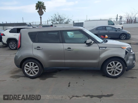 2018 Kia Soul + with VIN KNDJP3A5XJ7579843, listed as a IAAI auction lot 42086255 with 106,886 mi miles. Bid and sale history available at carsss.com. Image 13.