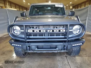 2021 Ford Bronco z VIN 1FMEE5DHXMLA92853, wystawiony jako Copart lot #51822135 z przebiegiem 34 894 mil mil oraz Szkoda całkowita • Salvage title. Historia ofert i sprzedaży dostępna na DreamBid. Obrazek 5.