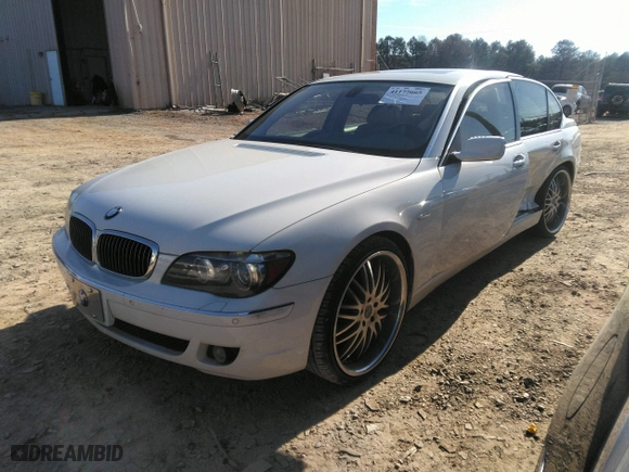 2006 BMW 7 Series 750Li with VIN WBAHN83546DT28627, listed as a IAAI auction lot 41177665 with 1 mi miles. Bid and sale history available at carsss.com. Image 18.