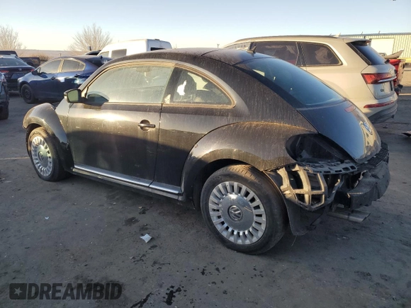 2013 Volkswagen Beetle with VIN 3VWHX7AT0DM681633, listed as a Copart auction lot 43077395 with 37,369 mi miles and Salvage title. Bid and sale history available at DreamBid. Image 2.