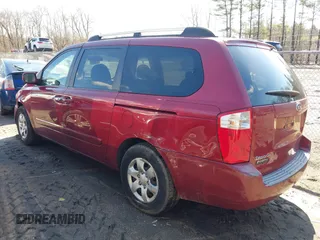 2008 Kia Sedona LX with VIN KNDMB233186262678, listed as a IAAI auction lot 41854128 with 143,829 mi miles. Bid and sale history available at carsss.com. Image 3.