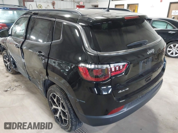 2024 Jeep Compass Limited with VIN 3C4NJDCNXRT126643, listed as a IAAI auction lot 41370816 with 7,355 mi miles and . Bid and sale history available at DreamBid. Image 3.