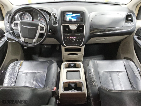2014 Chrysler Town & Country Touring with VIN 2C4RC1BGXER394862, listed as a Copart auction lot 51532375 with 177,712 mi miles and Clean Title. Bid and sale history available at carsss.com. Image 8.