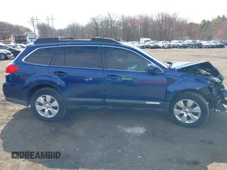 2010 Subaru Outback Premium All-Weather Anniversary z VIN 4S4BRBGC9A1355427, wystawiony jako IAAI lot #41912307 z przebiegiem 122 324 mil mil oraz . Historia ofert i sprzedaży dostępna na DreamBid. Obrazek 13.