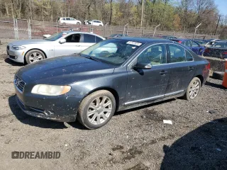 2010 Volvo S80 I6 with VIN YV1960AS3A1131712, listed as a Copart auction lot 51747925 with 156,889 mi miles and Salvage Title. Bid and sale history available at carsss.com. Image 1.