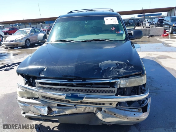 2002 Chevrolet Tahoe LT with VIN 1GNEC13Z32R299695, listed as a IAAI auction lot 41721527 with 230,544 mi miles. Bid and sale history available at carsss.com. Image 13.