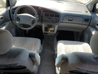 2000 Toyota Sienna LE with VIN 4T3ZF13C5YU250522, listed as a Copart auction lot 80117884 with 155,009 mi miles and Salvage Title. Bid and sale history available at carsss.com. Image 8.
