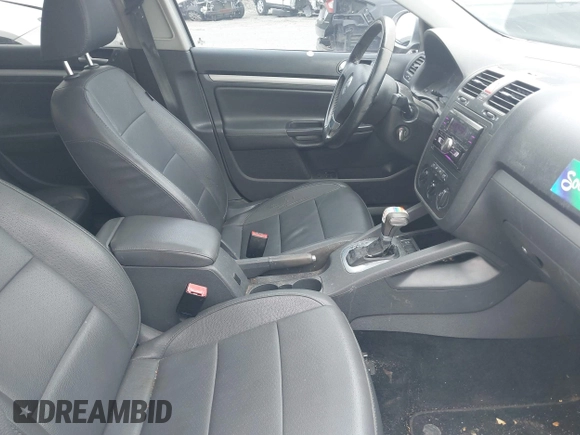 2009 Volkswagen Jetta SE with VIN 3VWRZ81K79M013704, listed as a IAAI auction lot 42259656 with 197,600 mi miles and . Bid and sale history available at DreamBid. Image 5.