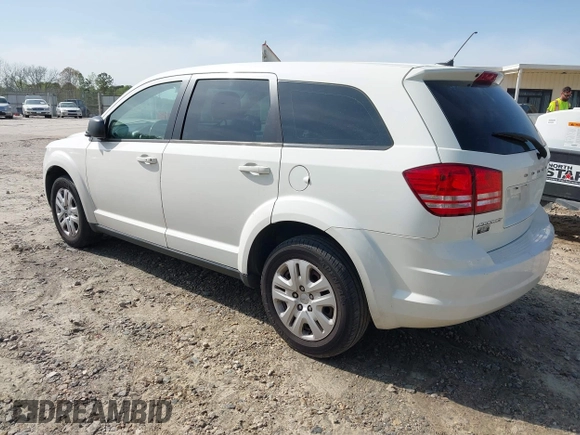 2015 Dodge Journey American Value Pkg with VIN 3C4PDCAB8FT605870, listed as a IAAI auction lot 41930474 with 205,741 mi miles. Bid and sale history available at carsss.com. Image 3.
