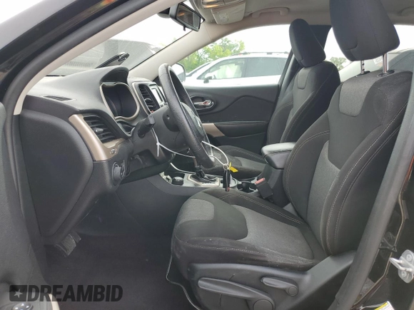 2018 Jeep Cherokee Latitude Tech Connect with VIN 1C4PJMCB5JD520365, listed as a Copart auction lot 53611414 with 110,229 mi miles and Salvage title. Bid and sale history available at DreamBid. Image 7.
