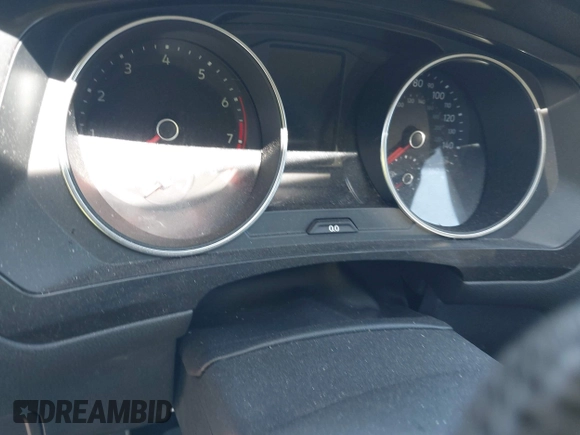 2018 Volkswagen Tiguan S z VIN 3VV1B7AX5JM043090, wystawiony jako IAAI lot #41998165 z przebiegiem Nie podano mil oraz . Historia ofert i sprzedaży dostępna na DreamBid. Obrazek 7.