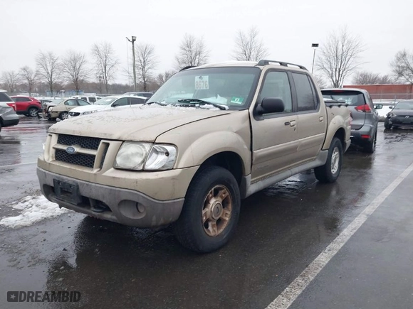 2002 Ford Explorer Sport Trac Value with VIN 1FMZU77E52UB75812, listed as a IAAI auction lot 41572330 with NaN miles. Bid and sale history available at carsss.com. Image 2.