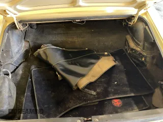 1973 Alfa Romeo Spider z VIN AR3041681, wystawiony jako Copart lot #51425165 z przebiegiem 20 513 mil mil oraz Tytuł czysty. Historia ofert i sprzedaży dostępna na DreamBid. Obrazek 6.