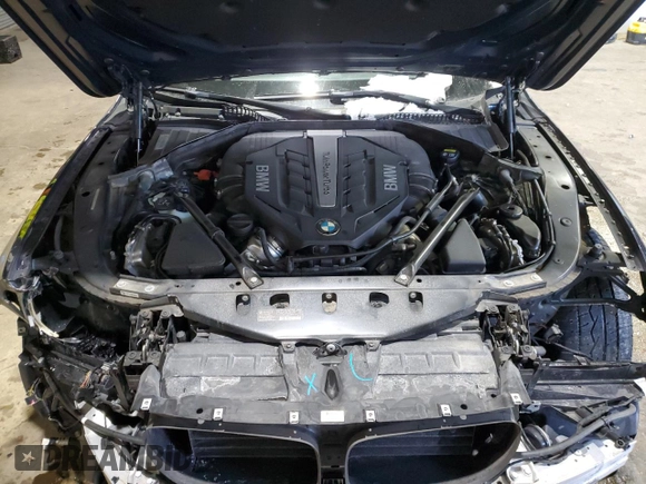 2015 BMW 7 Series 750i xDrive with VIN WBAYB6C57FD965931, listed as a Copart auction lot 44422205 with 100,702 mi miles and Salvage title. Bid and sale history available at DreamBid. Image 11.