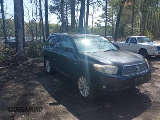 2009 Toyota Highlander Hybrid Limited with VIN JTEEW44A392034364, listed as a IAAI auction lot 41942117 with 221,186 mi miles. Bid and sale history available at carsss.com. Image 1.