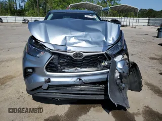 2022 Toyota Highlander LE z VIN 5TDBZRBH2NS207659, wystawiony jako Copart lot #52113385 z przebiegiem 31 700 mil mil oraz Szkoda całkowita • Salvage title. Historia ofert i sprzedaży dostępna na DreamBid. Obrazek 11.
