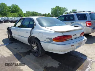 1993 Pontiac Bonneville SE z VIN 1G2HX53L8P1281104, wystawiony jako IAAI lot #42219547 z przebiegiem 113 292 mil mil oraz . Historia ofert i sprzedaży dostępna na DreamBid. Obrazek 3.