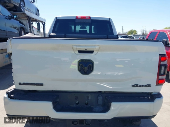 2019 Ram 2500 Laramie with VIN 3C6UR5FJ0KG684641, listed as a IAAI auction lot 41847895 with 127,668 mi miles. Bid and sale history available at carsss.com. Image 17.