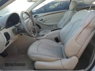 2007 Mercedes-Benz CLK 350 with VIN WDBTK56F17F220687, listed as a Copart auction lot 77984104 with 91,527 mi miles and Salvage Title. Bid and sale history available at DreamBid. Image 7.