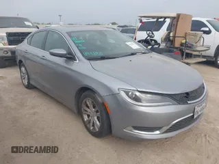 2015 Chrysler 200 Limited z VIN 1C3CCCABXFN694850, wystawiony jako IAAI lot #41940537 z przebiegiem 125 356 mil mil oraz . Historia ofert i sprzedaży dostępna na DreamBid. Obrazek 1.