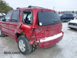 2007 Ford Escape Limited with VIN 1FMCU94127KC03555, listed as a IAAI auction lot 41620386 with 177,020 mi miles. Bid and sale history available at carsss.com. Image 6.