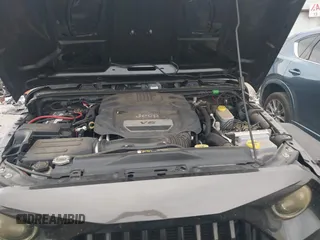 2018 Jeep Wrangler Unlimited Sport S с VIN 1C4BJWDG0JL854437, выставлен на аукционе IAAI как лот 42028024 с пробегом 147 000 миль миль и . История ставок и продаж доступна на DreamBid. Изображение 10.