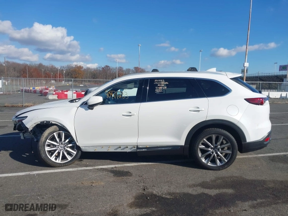 2018 Mazda CX-9 Grand Touring with VIN JM3TCBDY6J0200843, listed as a IAAI auction lot 40971233 with 94,770 mi miles. Bid and sale history available at carsss.com. Image 14.