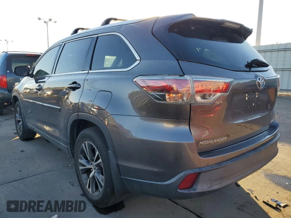 2016 Toyota Highlander XLE z VIN 5TDJKRFH0GS500635, wystawiony jako Copart lot #73833634 z przebiegiem 108 884 mil mil oraz Czysty tytuł • Clean title. Historia ofert i sprzedaży dostępna na DreamBid. Obrazek 2.
