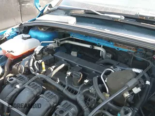 2015 Ford Focus SE с VIN 1FADP3K23FL242002, выставлен на аукционе IAAI как лот 43229105 с пробегом 181 919 миль миль и . История ставок и продаж доступна на DreamBid. Изображение 12.