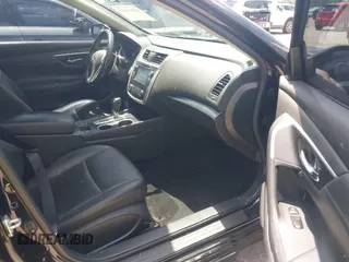 2018 Nissan Altima SV with VIN 1N4AL3AP8JC259494, listed as a IAAI auction lot 42041433 with 150,970 mi miles and . Bid and sale history available at DreamBid. Image 5.