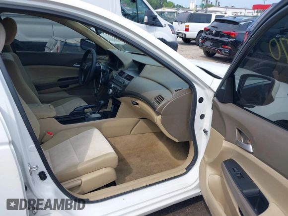 2010 Honda Accord LX z VIN 1HGCP2F3XAA129270, wystawiony jako IAAI lot #42470270 z przebiegiem 132 629 mil mil oraz . Historia ofert i sprzedaży dostępna na DreamBid. Obrazek 5.