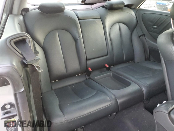 2005 Mercedes-Benz CLK 320 z VIN WDBTJ65J95F150187, wystawiony jako Copart lot #83180484 z przebiegiem 308 530 mil mil oraz Szkoda całkowita • Salvage title. Historia ofert i sprzedaży dostępna na DreamBid. Obrazek 10.