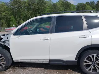 2022 Subaru Forester Limited with VIN JF2SKAPC3NH435825, listed as a IAAI auction lot 42080762 with 43,682 mi miles and . Bid and sale history available at DreamBid. Image 15.
