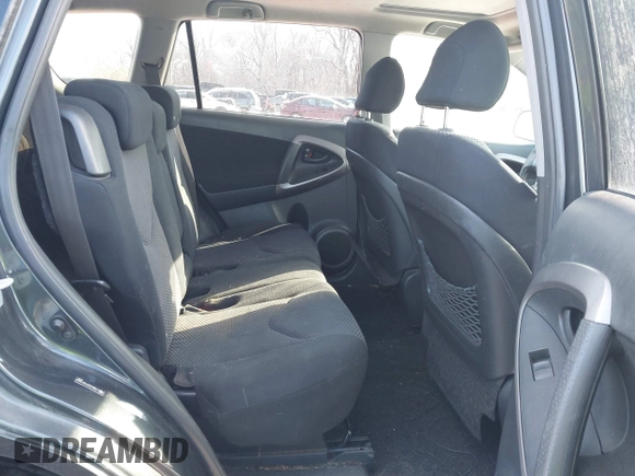 2007 Toyota RAV4 Sport with VIN JTMBK32V076010452, listed as a IAAI auction lot 41315696 with 236,416 mi miles. Bid and sale history available at carsss.com. Image 8.